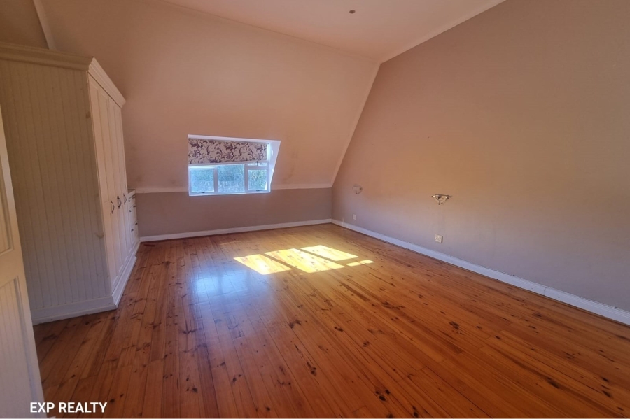 4 Bedroom Property for Sale in Beacon Bay Eastern Cape